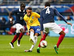 Les bleus retrouvaient ce jeudi soir au stade de france l'un de leurs rivaux préférés, le brésil, pour un match amical de prestige marquant leur rentrée en. France Vs Brazil 2015 Final Score 3 1 Selecao Sweep Away French Challenge Sbnation Com