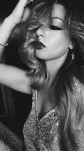 Katrina Winter's Instagram, Twitter & Facebook