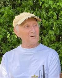 Jean Thielen's Instagram, Twitter & Facebook