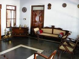 Antique Furniture At A Guest House In Kerala Usually Teak Or Rosewood Furniture Home Deco Antique Furniture