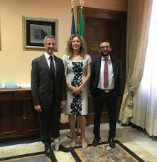 Erika stefani nasce il 18 luglio del 1971 a valdagno, in provincia di vicenza. Erika Stefani La Montagna Sara Un Tema Al Centro Delle ÙÙŠØ³Ø¨ÙˆÙƒ