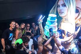 La serie (2018), abracadabra (2019) and alexander irl (2017). Marc Anthony Vin Diesel Lele Pons Guaynaa Juanpa Zurita Mario Ruiz Nio Garcia Alec Monopoly At Mentirosa Thursdays At Liv World Red Eye World Red Eye