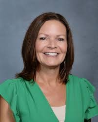 Ester Gray's Instagram, Twitter & Facebook