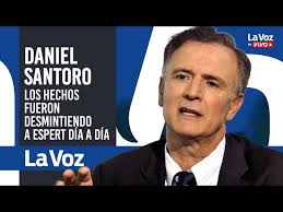 DANIEL SANTORO: JOSÉ LUIS ESPERT VIAJÓ 35 VECES en tres aviones distintos  de FRED MACHADO