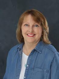 Debra Hollingsworth's Instagram, Twitter & Facebook