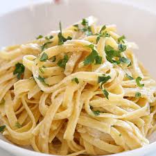 Skinny Fettuccine Alfredo In 2020 Healthy Pasta Recipes Healthy Pastas Pasta Dishes