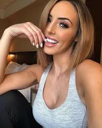 Jody Hutchins's Instagram, Twitter & Facebook