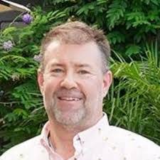 Jennifer Eckhoff's Instagram, Twitter & Facebook