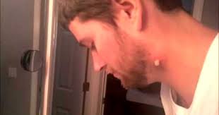 Following the release of the ingrown facial hair, a gentle soap should be used to thoroughly clean the area. Guy Squeezes Infected Ingrown Hair And It Looks Like His Neck Is Giving Birth Someecards Scoopnest