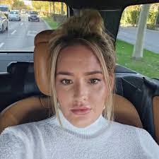 Terry Follis's Instagram, Twitter & Facebook