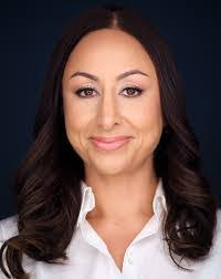 Denise Wynn's Instagram, Twitter & Facebook