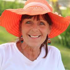 memes #funnyanimals #comedy #rooster #chickens #chickensofinstagram  #farmjokester #michaelsalerno