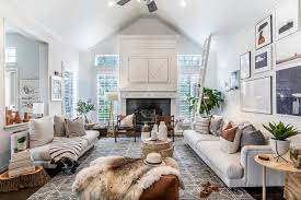 Sie suchen den besten sale? California Casual Maritim Wohnbereich Dallas Von Urbanology Designs Houzz