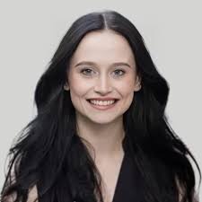 Amanda Halvorson's Instagram, Twitter & Facebook