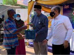 The setup of the usm health campus in kubang kerian since 1983 has attracted mydin is located across the major junction into husm. Kelantan Mungkin Wajibkan Vaksin Kepada Semua Rakyat