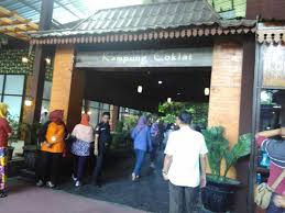 Hasil gambar untuk wisata kampung coklat blitar