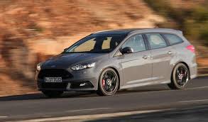 Opiniones y comentarios del ford focus sportbreak un compacto familiar derivado del ford focus de tercera generación que ha tenido un restyling o facelift en 2015 y está a a la venta en 2016 2017 2018 una prueba comparativa con el peugeot 308 sw, el volkswagen golf variant y el seat león st, entre. Ford Focus St 2015