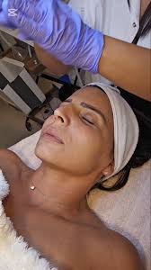 טיפול זוהר למיצוק לפני אירוע זה מאסט!!! ✨, רוצה להיראות קורנת, מתוחה וזוהרת  בלי פילטרים? זה הטיפול שלך 💆‍♀️, זוהרת באירוע, בולטת בתמונות 📸, 👉 קבעי  תור עכשיו