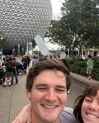 Mattie Bush's Instagram, Twitter & Facebook