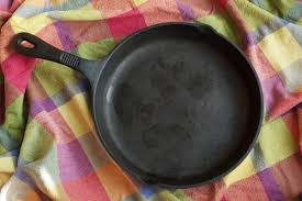 Dry the cookware thoroughly by placing it in the oven at 350 °f (177 °c) for about 10 minutes. How To Clean And Season A Cast Iron Skillet The Old Farmer S Almanac