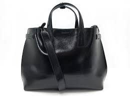 Sac à main femme toile beige burberry parfait état, voir photo, uniquement des traces plus « lumineuses » sur la toile beige mais très. Sac A Main Burberry The Banner Medium 8006500