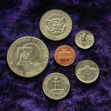 Do all quarters weigh the same? There S A 1965 Quarter Worth 7 000 Because It Was Made On The Wrong Type Of Metal How To Identify This 1965 Silver Quarter Error A List Of Other Rare Transitional
