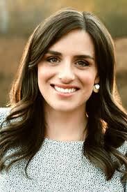 Shelley Muller's Instagram, Twitter & Facebook