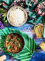 C'est super avec un reste de pâtes que l'on ne sait pas agrémenter. Carry Thon Une Recette Qui Sort De L Ordinaire Pour Sublimer De Simples Conserves L Atelier De Kristel Feuille De Curry Recette Plat En Sauce