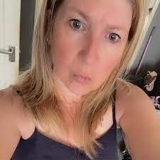 You bring your swimmers? No… Me Geneva 🤷🏻‍♂️