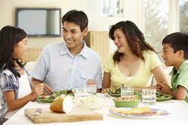 5 Ways To Get Your Family Around The Dinner Table Again Parenting