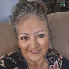 What is the best place to have a mixed drink with live music in Albuquerque?