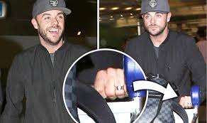 Prince harry sent a handwritten letter to ant mcpartlin issuing his, prince william and duchess catherine's support in the tv presenter's battle against depression. Ant Mcpartlin Quashes Shock Marriage Claims As He Emerges In La Alone With Wedding Ring On Celebrity News Showbiz Tv Express Co Uk