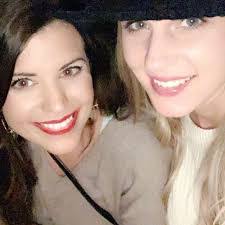 Kelly Wines's Instagram, Twitter & Facebook