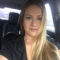 Karen Mangrum's Instagram, Twitter & Facebook