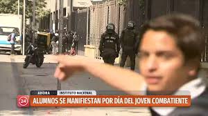 De los detenidos, 97 corresponden a santiago y los cuatro. Incidentes En La Alameda Por El Dia Del Joven Combatiente 24 Horas Tvn Chile Youtube