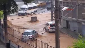En güncel ve son dakika i̇zmir gelişmelerini öğrenmek için ntv'nin i̇zmir sayfasını takip edebilirsiniz! Izmir Sel Amator Kamera Goruntuleri 2 Haber