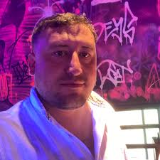 Dan Gilliland in people