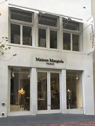 Maison Margiela Maiden Lane San Francisco Ca Storefront Design Store Design Boutique Clothing Store Design