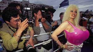 Porno zoekmachine pornosearch.guru is een volledig gratis en bedoeld om te zoeken gratis en van hoge kwaliteit porno video en porno foto's. Lolo Ferrari Tribute Youtube