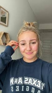 Renee Piper's Instagram, Twitter & Facebook