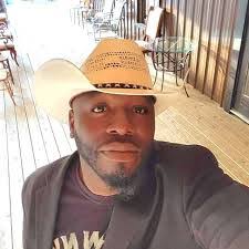 Darren Troy's Instagram, Twitter & Facebook