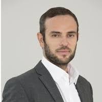 Amanda Caruana's Instagram, Twitter & Facebook