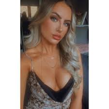 Emma Whitfield (@emmawhitfield22)