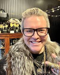 Jeffrey Burroughs's Instagram, Twitter & Facebook