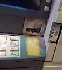 pin on بالصور معلم سعودي ادخل بطاقته في الصراف لكن ما خرج له كان صادما