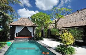 Photo about beautiful outdoor backyard garden space of luxurious four million dollar mountainside family home. Luxury Mansions And Posh Houses Escape For Android Apk Download