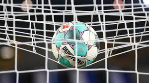 Das eröffnungsspiel bestreiten rekordmeister fc bayern münchen und. Fussball Bundesliga Beginnt Mit Wolfsburg Heimspiel Und Impfaktion Zeit Online