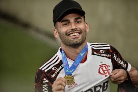 Thiago maia is a aries and was born in the year of the ox life. Ex Marido Da Cantora Isadora Pompeo Jogador Thiago Maia Nega Infidelidade Paipee