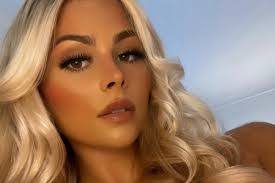 Melissa Isom's Instagram, Twitter & Facebook