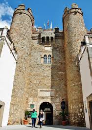 Palacio De Los Duques De Feria Ahora Parador De Zafra Lugares De Espana Extremadura Paisajes De Espana